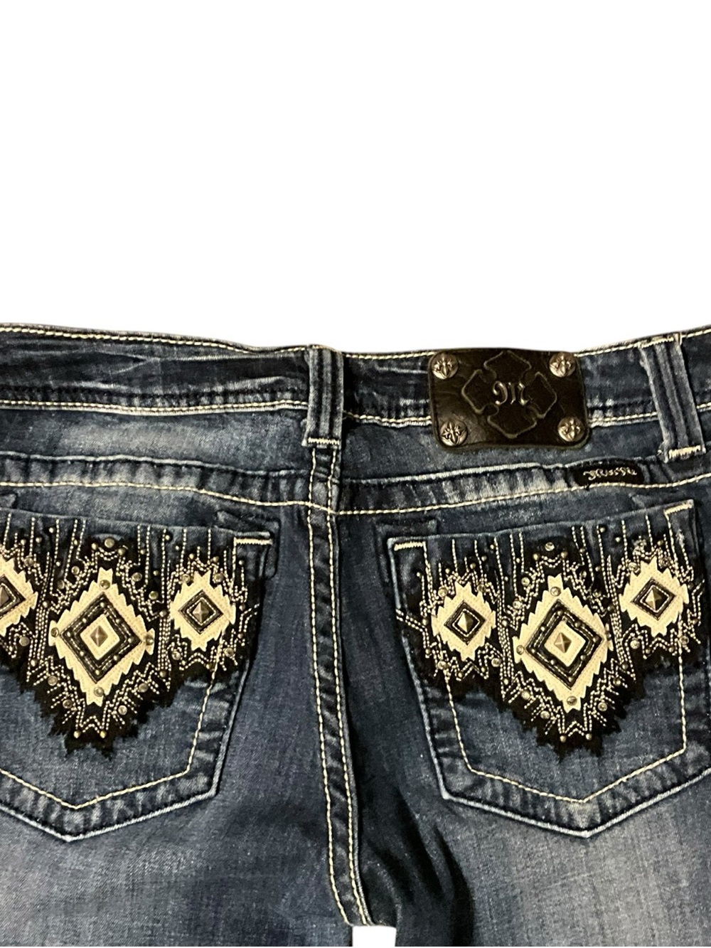 Miss Me Womens Bootcut Jeans 31 Dark Wash Stretch Denim Aztec Embroidered EUC - Picture 3 of 13
